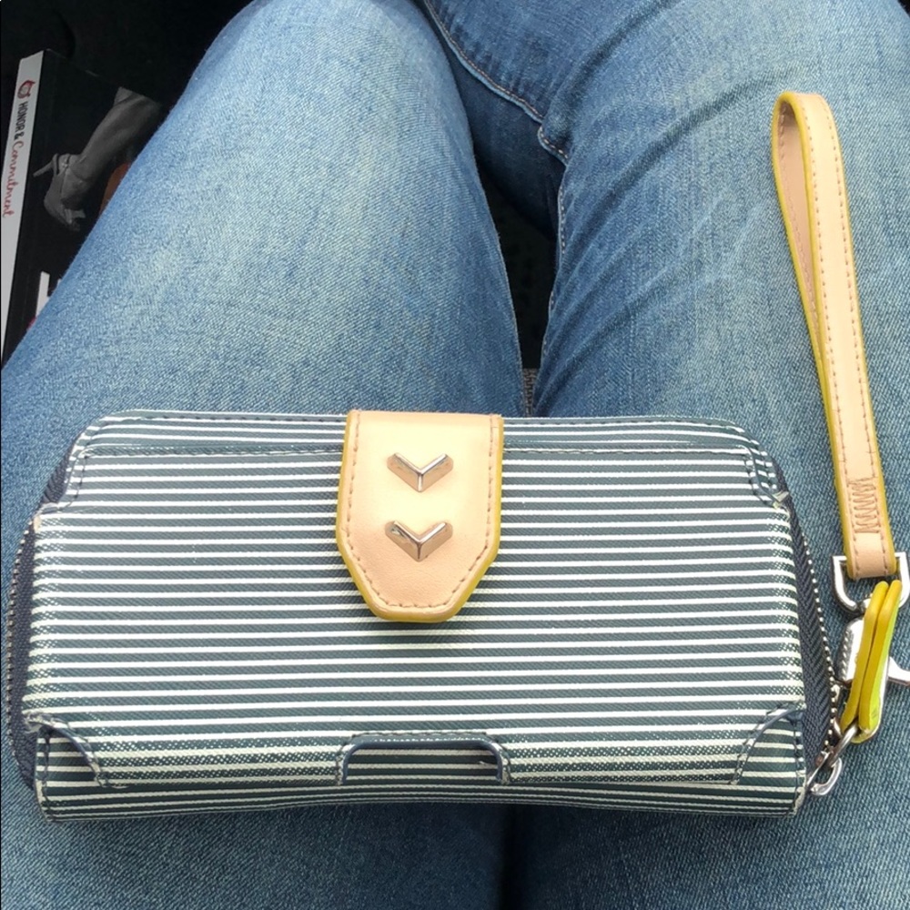 Stella and Dot Wallet with Built-in Phone Case
